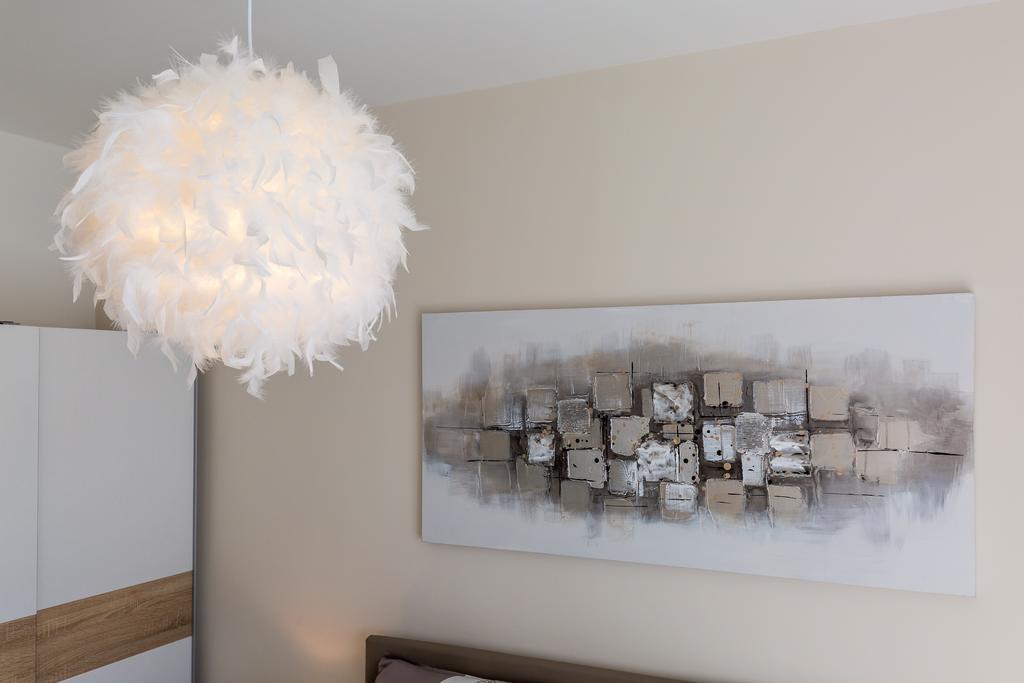 Central Boutique Apartments With Balconies, In Walking Distance To The Sea زادار المظهر الخارجي الصورة